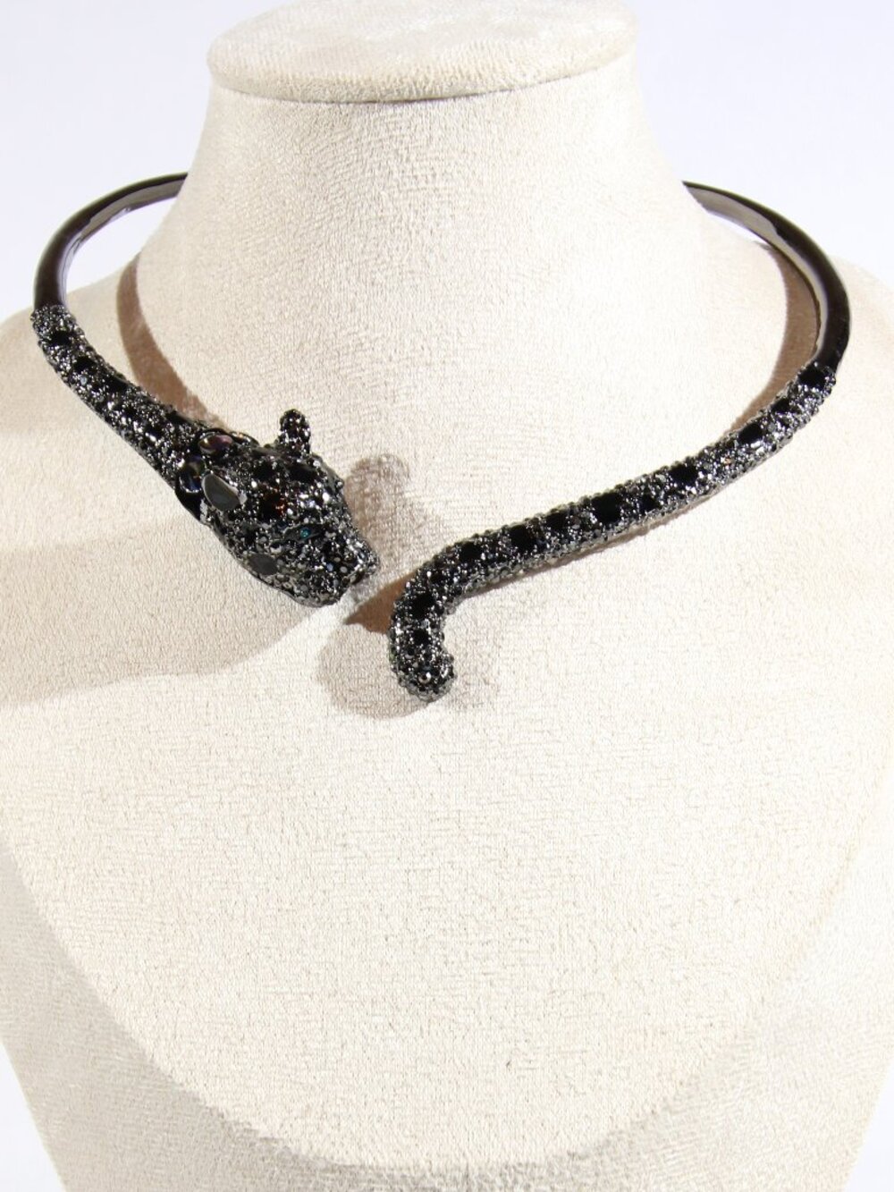 Betsey Johnson Rhinestone Black Panther Jaguar Cat Hinged Collar Enamel Necklace